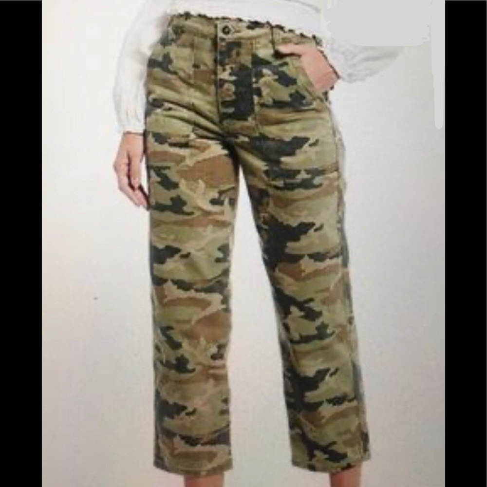 Free People High Rise Camo Capris - Picture 3 of 4